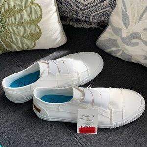 Blowfish summer linen shoes size 8 brand new, never worn